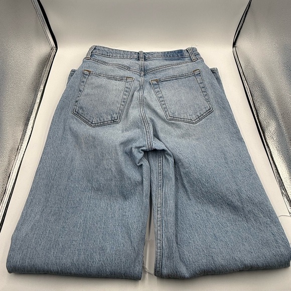 Abercrombie & Fitch Curve Love The 90s Relaxed High Rise Jean - Picture 7 of 8